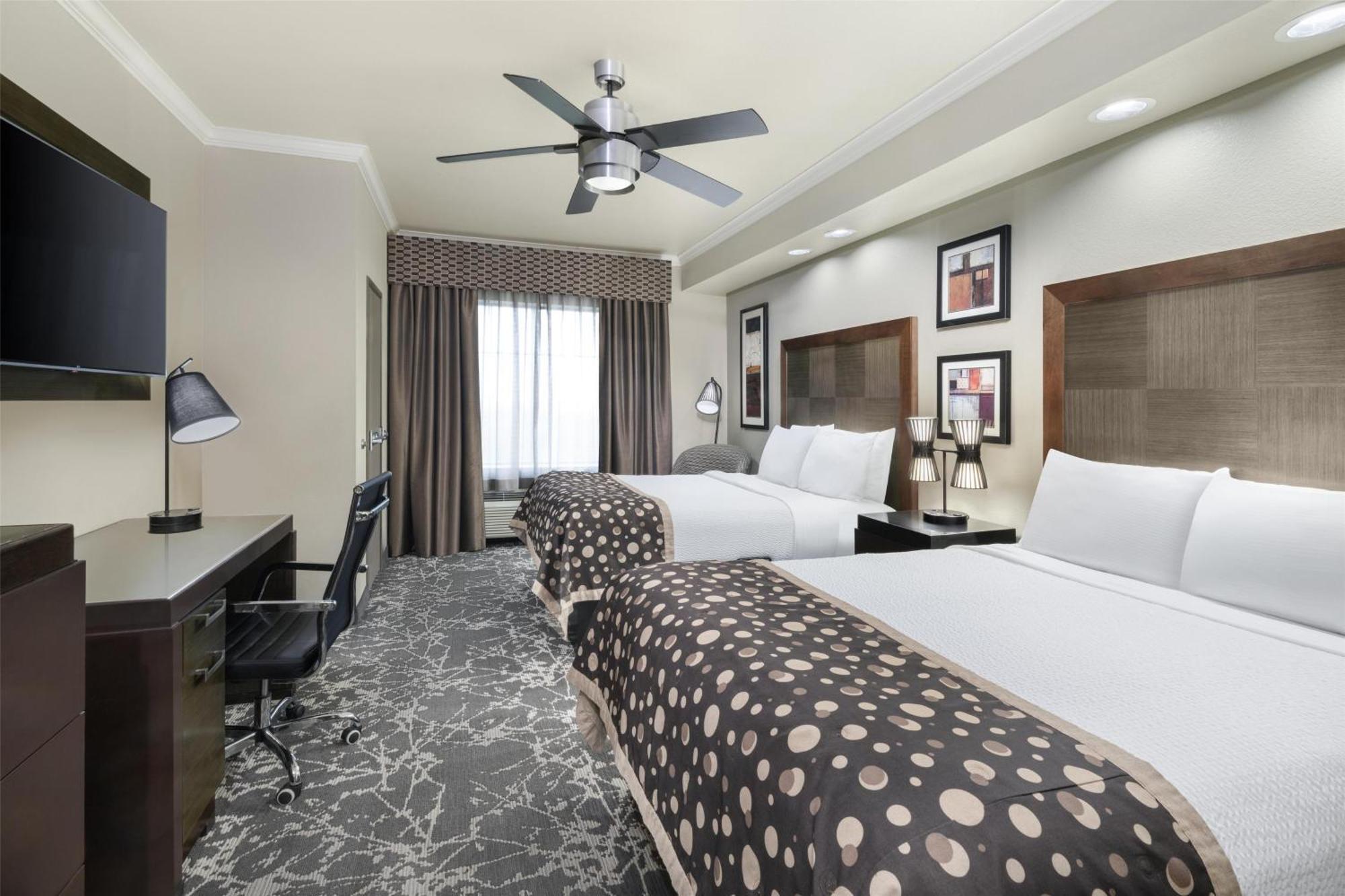 Best Western Premier Crown Chase Inn&Suites Denton Exterior foto